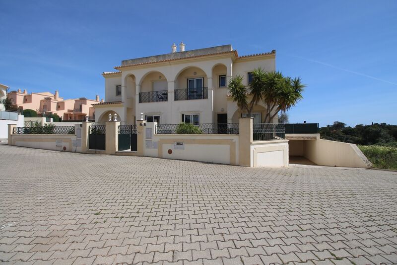 3 bedroom House with swimming pool in Albufeira