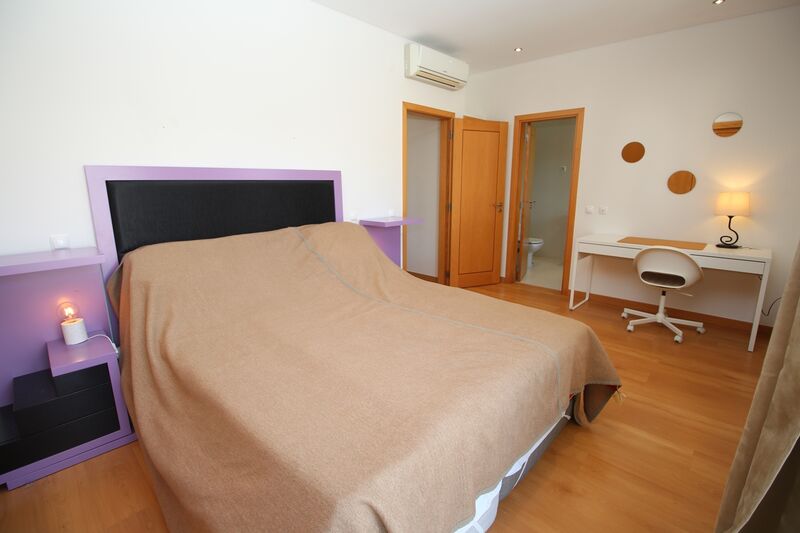 3 bedroom House with swimming pool in Albufeira