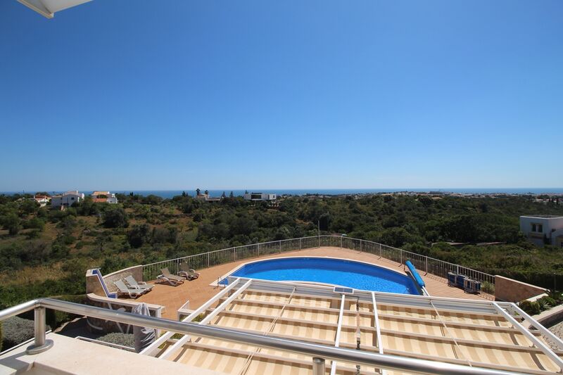 Moradia com 2 quartos e piscina em Albufeira