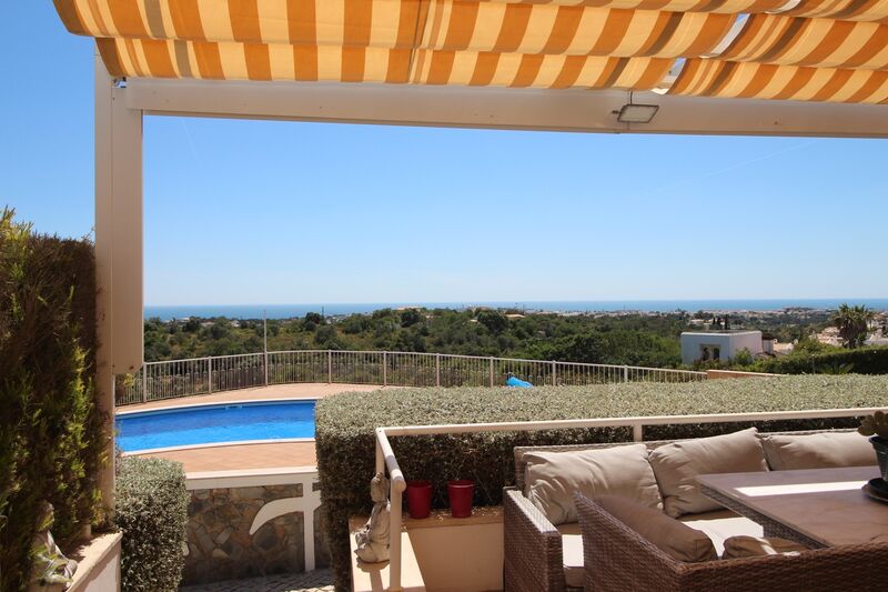 Moradia com 2 quartos e piscina em Albufeira