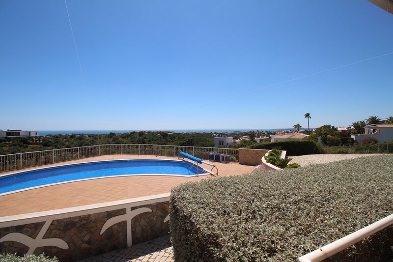Moradia com 2 quartos e piscina em Albufeira