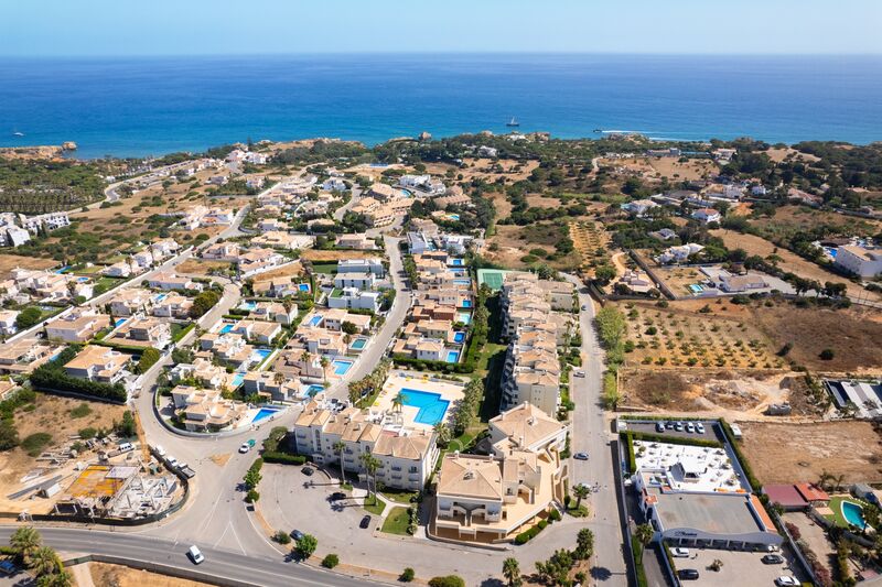апартаменты современная с видом на море T1 Sesmarias Albufeira - экипированная кухня, вид на море, тенис, подсобное помещение, зеленые зоны, терраса, гараж, чердак