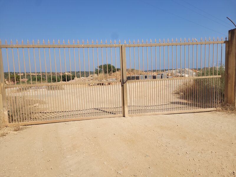 Lote de Terreno com 14 660 m²  em Albufeira