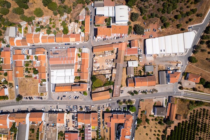  Commercial area in Silves
