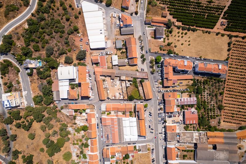  Commercial area in Silves