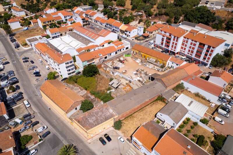 Commercial area in Silves