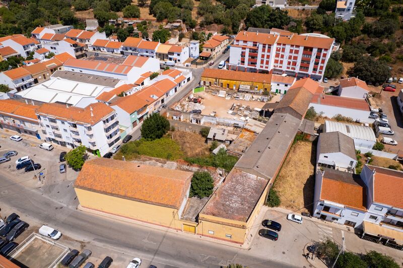  Commercial area in Silves