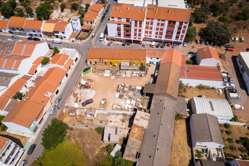 Warehouse Industrial with 338.72sqm São Bartolomeu de Messines Silves - central location, storage room, easy access