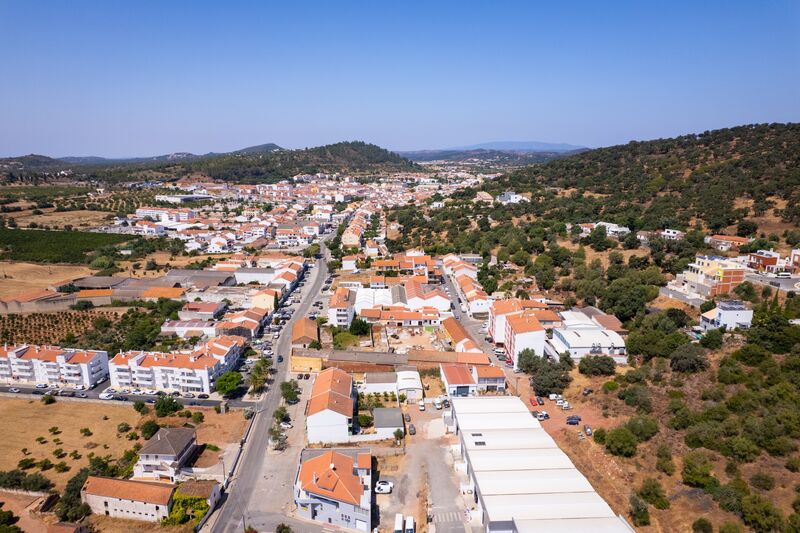  Commercial area in Silves
