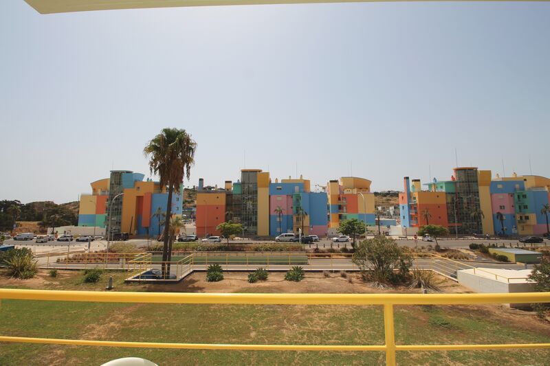 Apartamento com 2 quartos e piscina em Albufeira