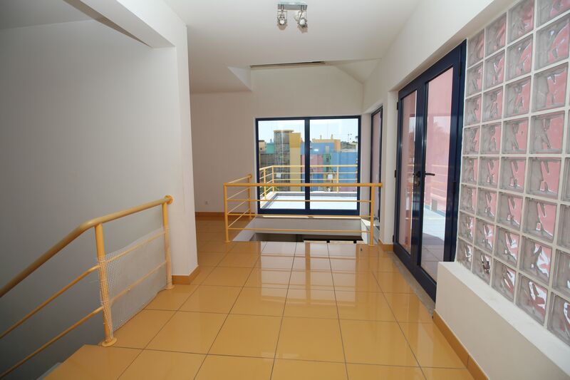 Apartamento com 2 quartos e piscina em Albufeira