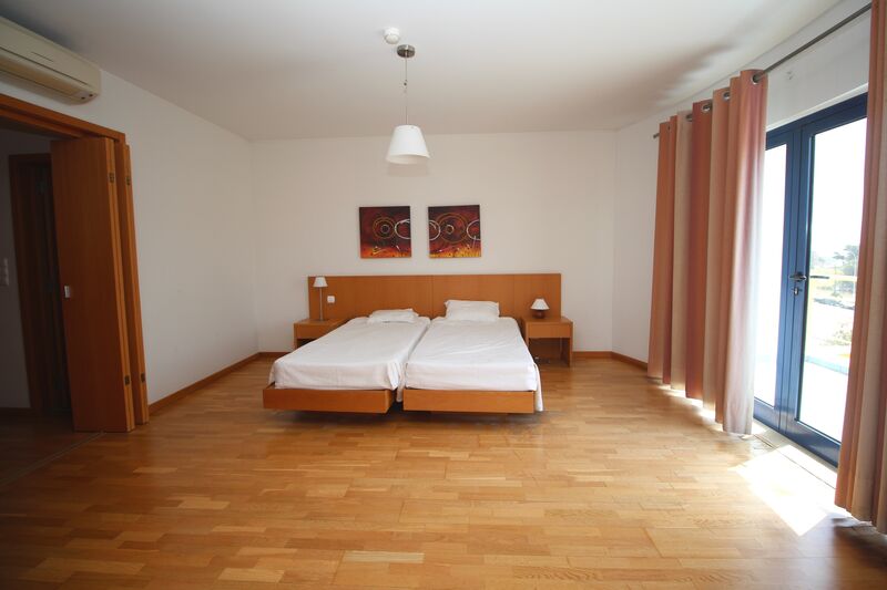 Apartamento com 2 quartos e piscina em Albufeira