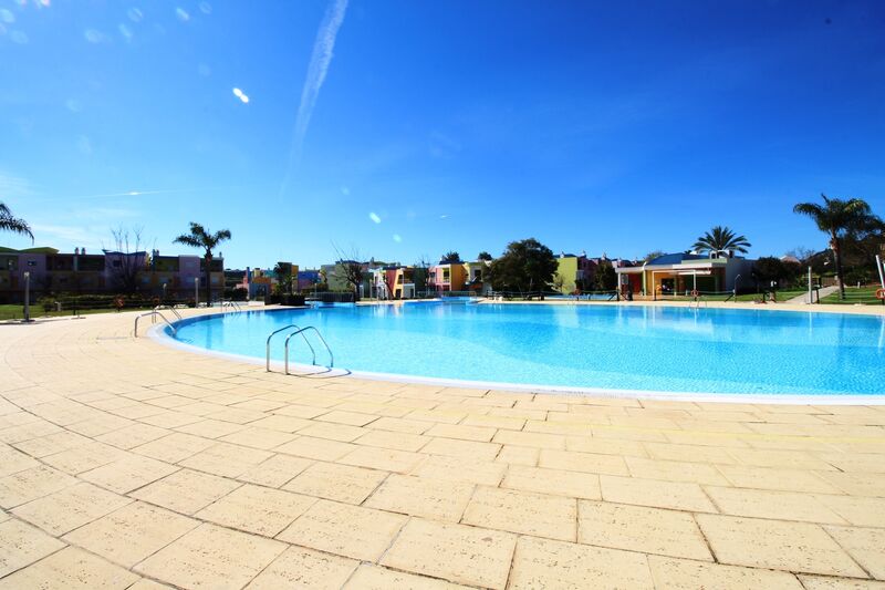 Apartamento com 2 quartos e piscina em Albufeira