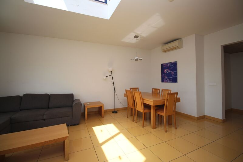 Apartamento com 2 quartos e piscina em Albufeira