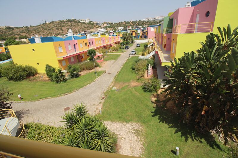 Apartamento com 2 quartos e piscina em Albufeira