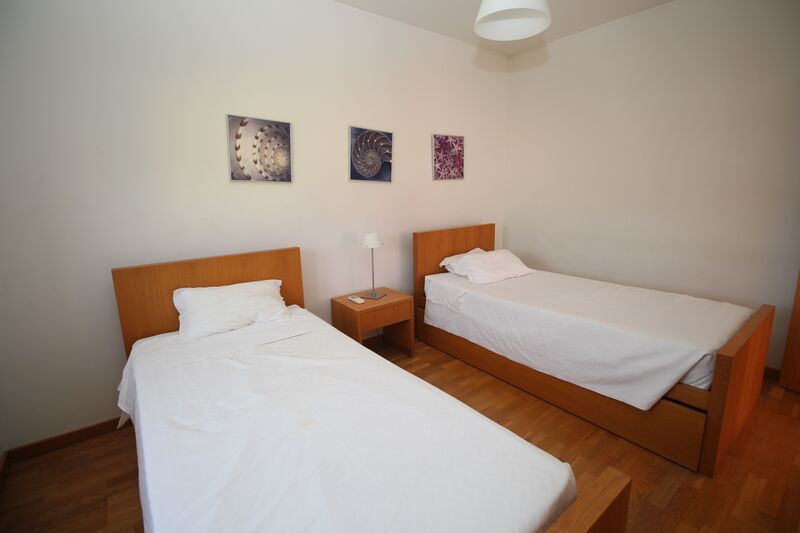 Apartamento com 2 quartos e piscina em Albufeira