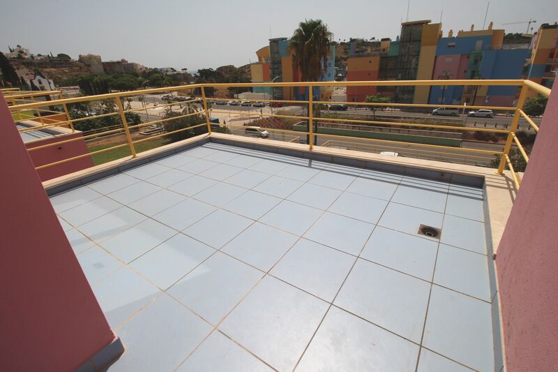 Apartamento com 2 quartos e piscina em Albufeira