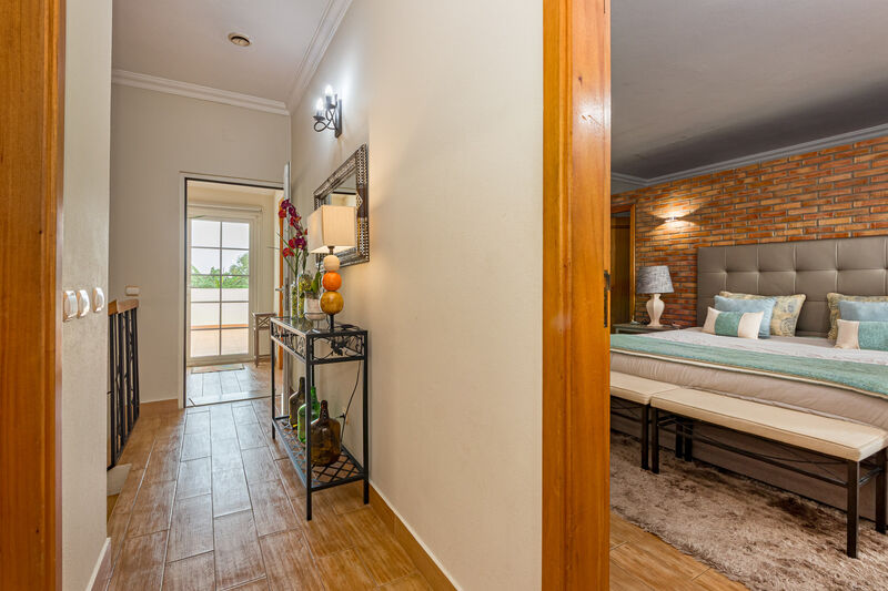 4 bedroom House with swimming pool in Albufeira