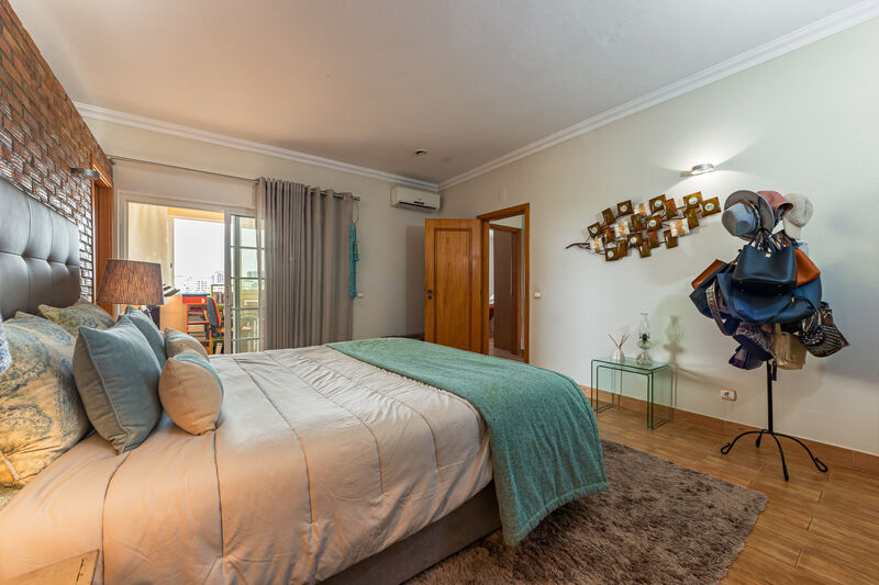 4 bedroom House with swimming pool in Albufeira