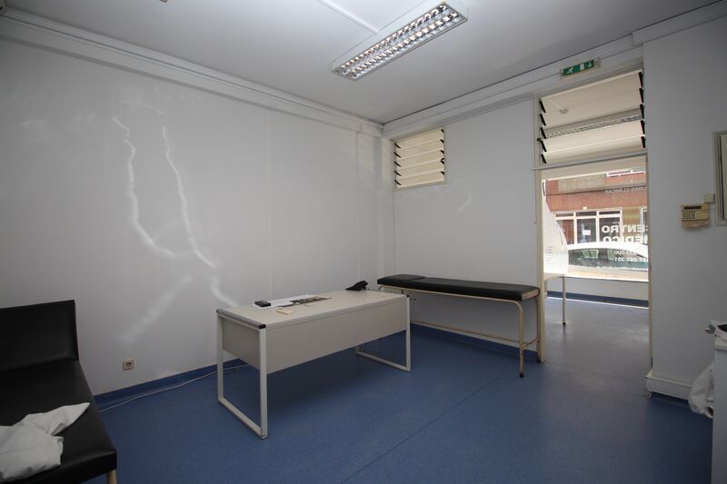  Commercial area in Silves