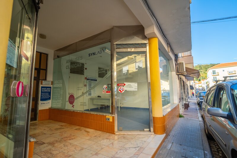  Commercial area in Silves