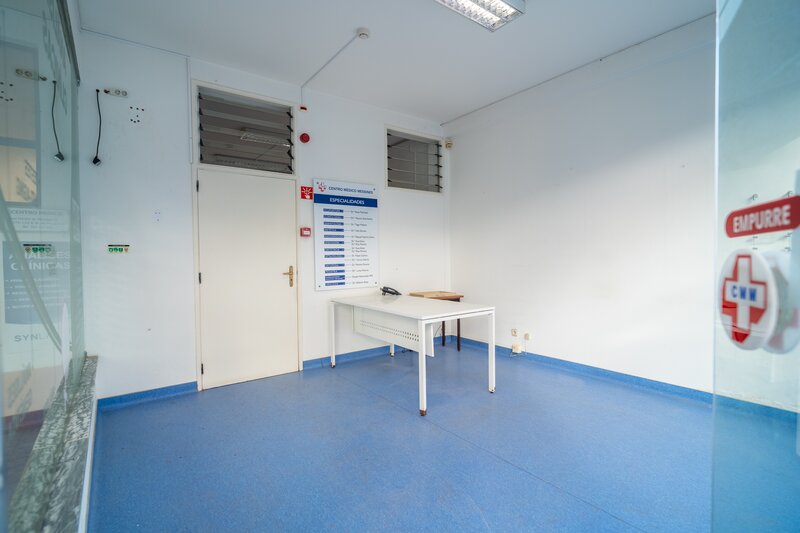  Commercial area in Silves