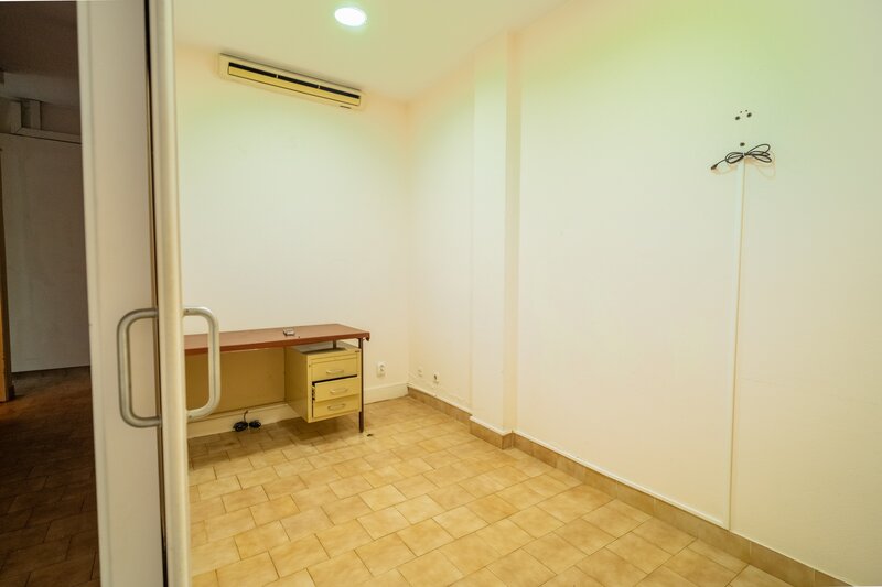  Commercial area in Silves