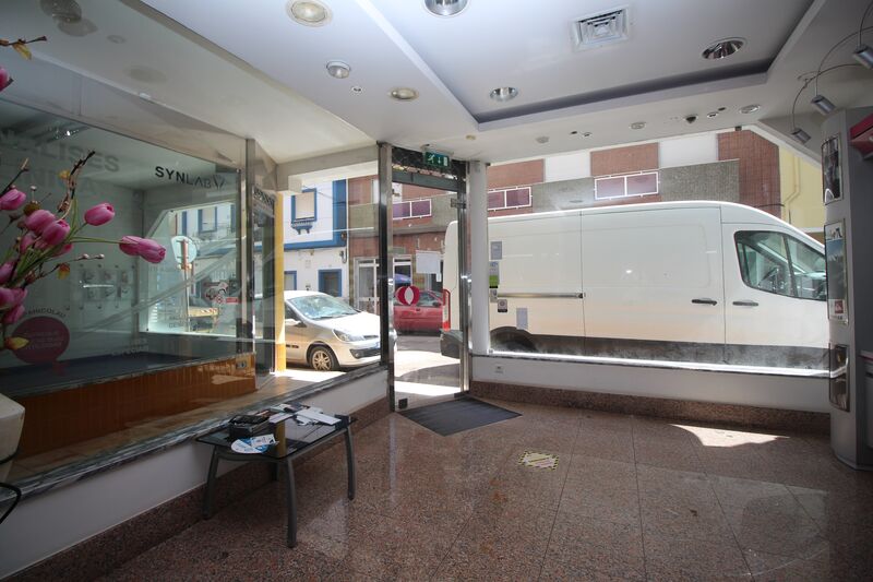  Commercial area in Silves