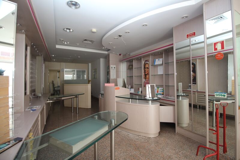  Commercial area in Silves