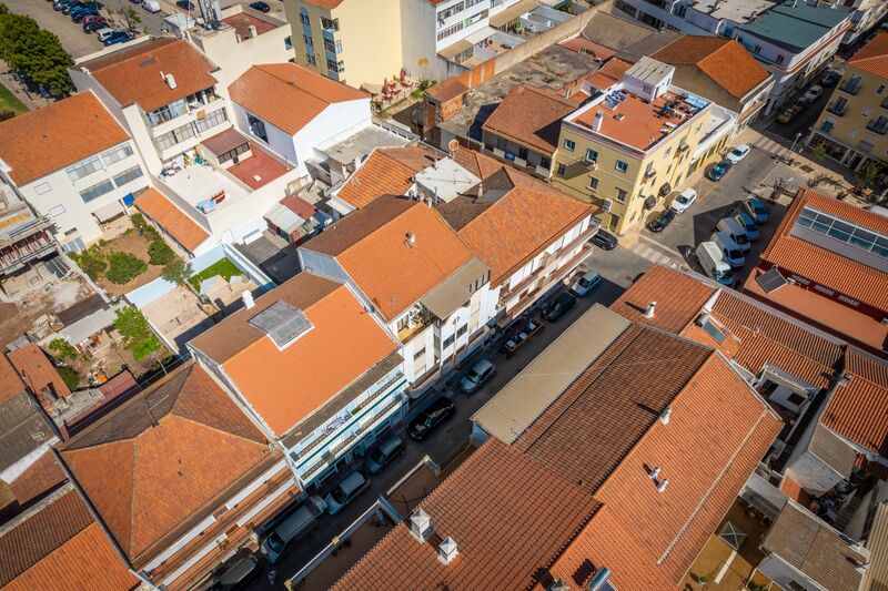 Apartamento para renovar T3 São Bartolomeu de Messines Silves - terraço, 1º andar