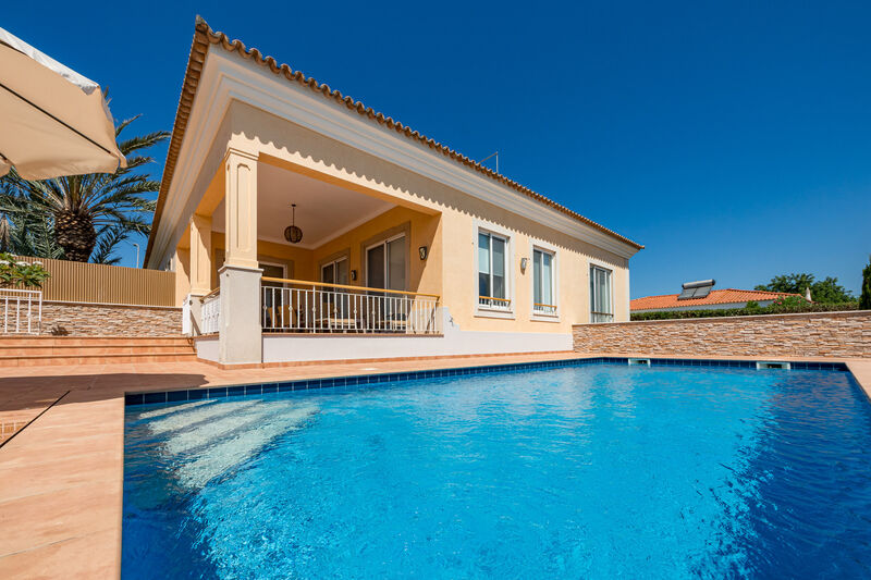 4 bedroom House with swimming pool in Albufeira