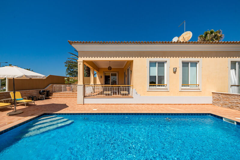 4 bedroom House with swimming pool in Albufeira