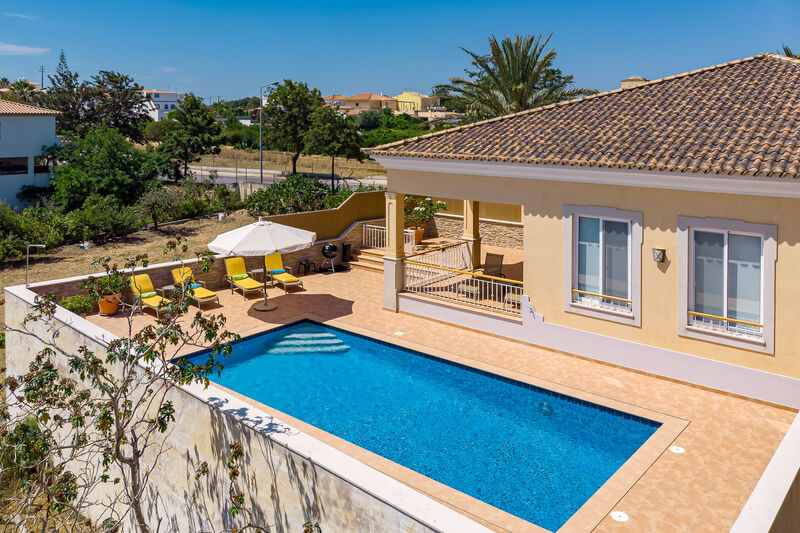 4 bedroom House with swimming pool in Albufeira