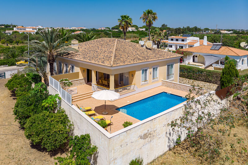 4 bedroom House with swimming pool in Albufeira