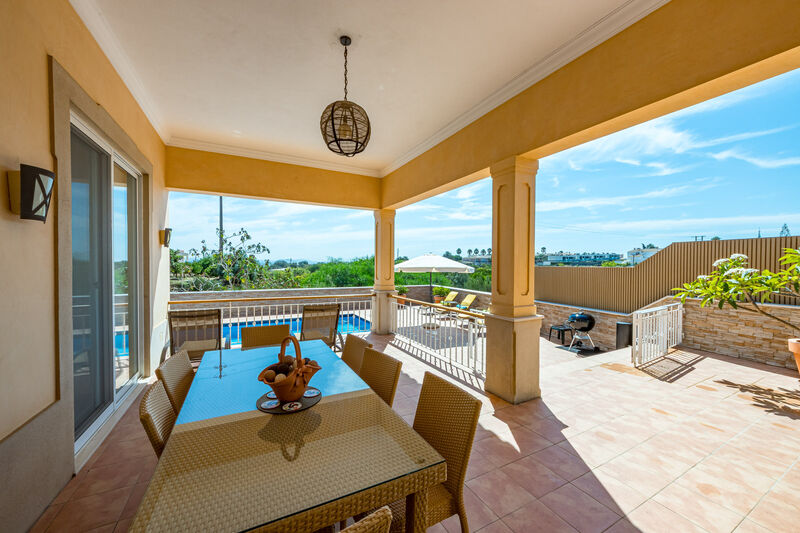 4 bedroom House with swimming pool in Albufeira