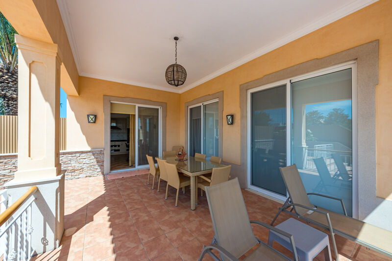 4 bedroom House with swimming pool in Albufeira
