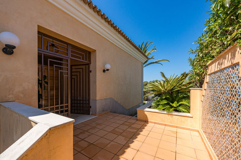 4 bedroom House with swimming pool in Albufeira