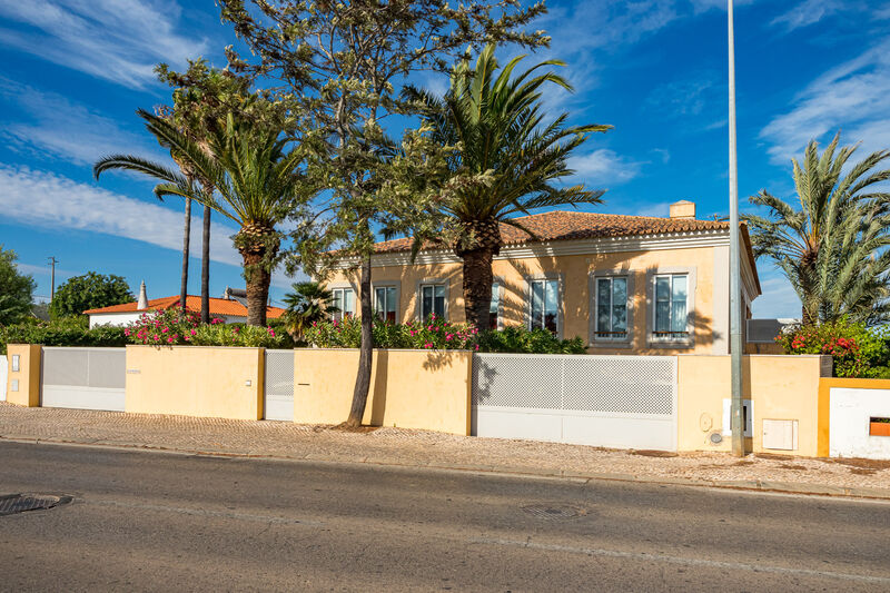 4 bedroom House with swimming pool in Albufeira