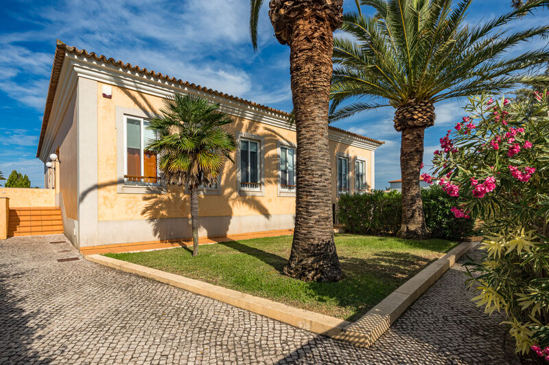 4 bedroom House with swimming pool in Albufeira