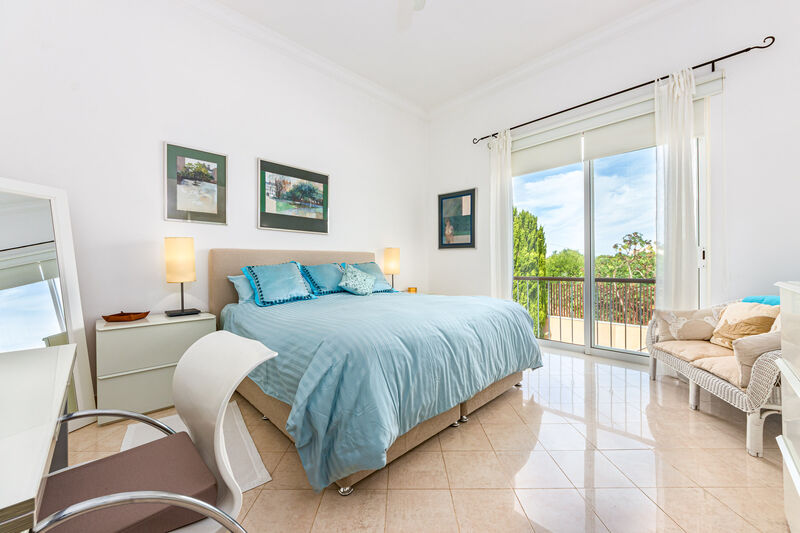 Moradia com 4 quartos e piscina em Albufeira