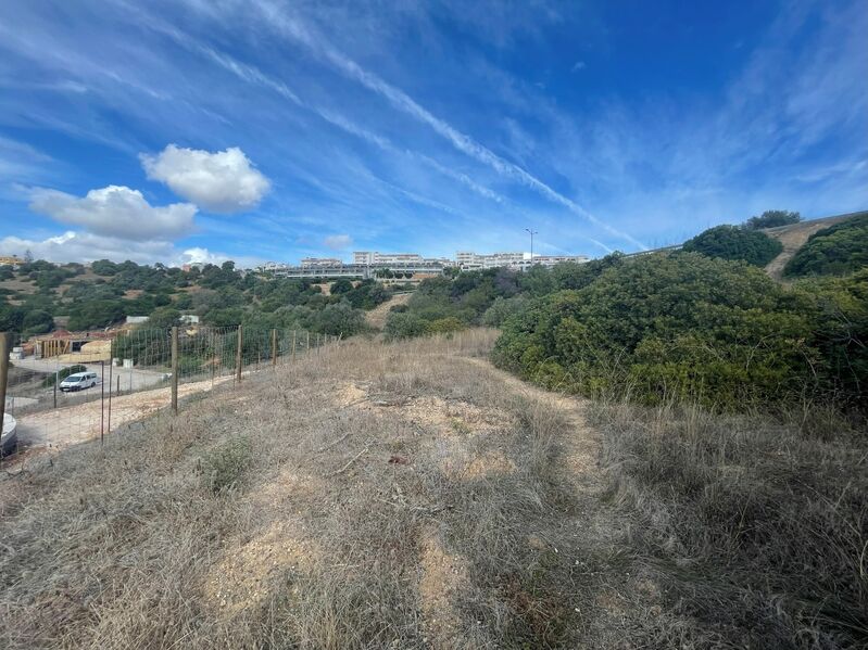 Lote de Terreno com 2 432 m²  em Albufeira