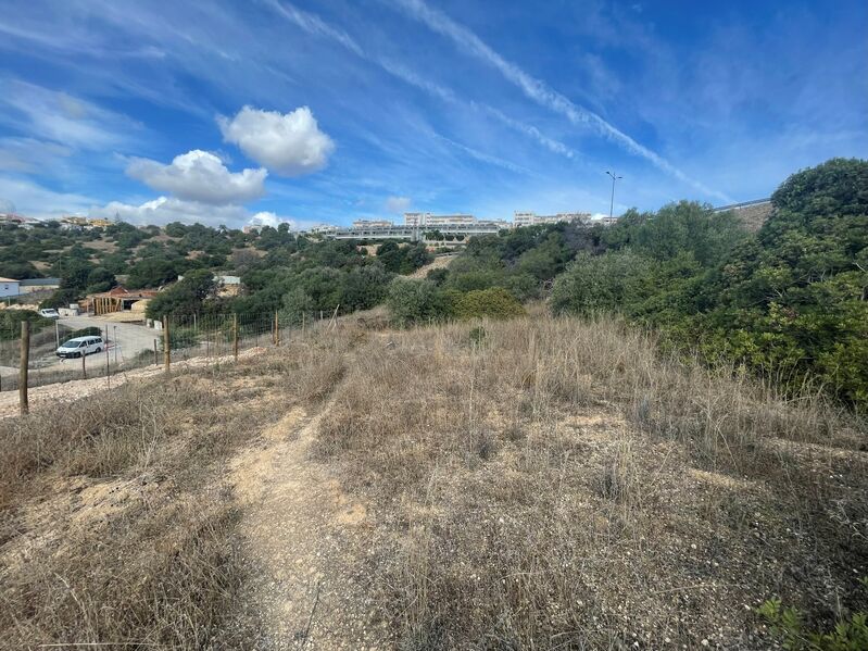 Lote de Terreno com 2 432 m²  em Albufeira