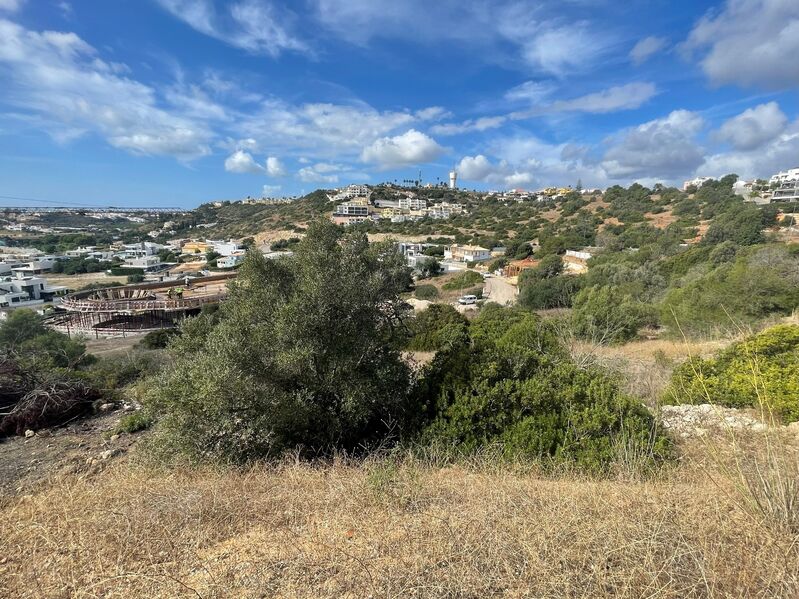 Lote de Terreno com 2 432 m²  em Albufeira