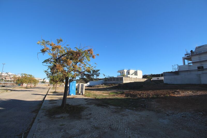 479 m²  Land plot with swimming pool in Albufeira