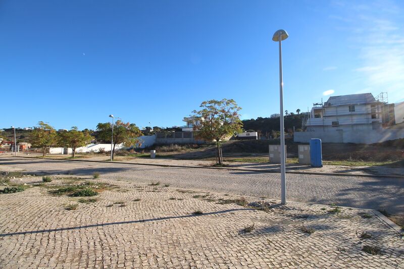 479 m²  Land plot with swimming pool in Albufeira