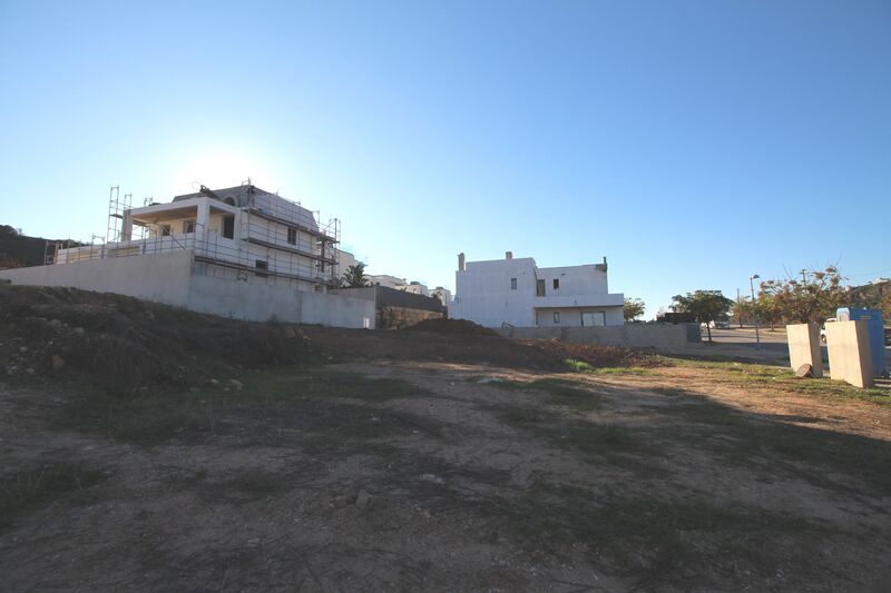 479 m²  Land plot with swimming pool in Albufeira