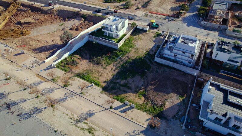479 m&sup2;  Land plot with swimming pool in Albufeira