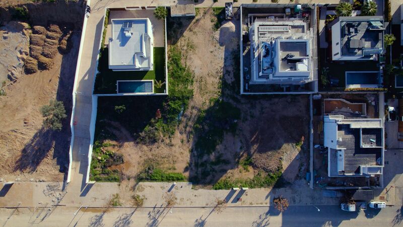 479 m&sup2;  Land plot with swimming pool in Albufeira