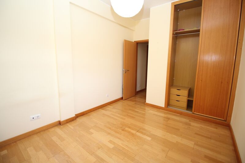 Apartamento com 2 quartos e piscina em Albufeira