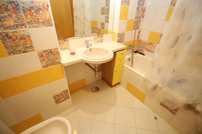 Apartamento com 2 quartos e piscina em Albufeira